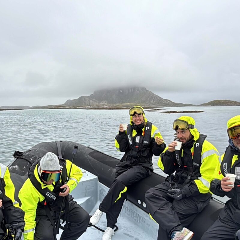 Planina Torghatten u pozadini